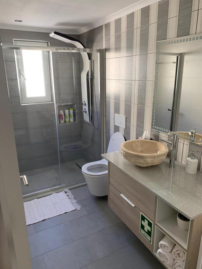 Marina Plaza 2 Apartment Виламура Екстериор снимка
